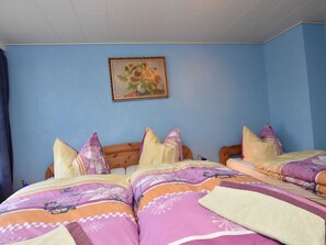 Apartment | 2 bedrooms, individually furnished, bed sheets