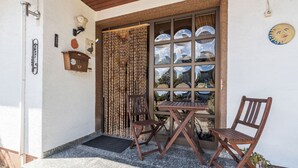 Balcony - Beautiful Holiday Home in Becherbach With Terrace (Becherbach)