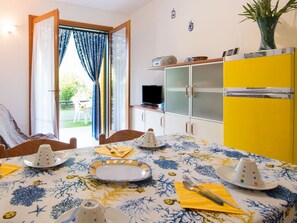 House | Dining - Belvilla by OYO Trilo 1 Solmare a Rosolina (Rosolina)