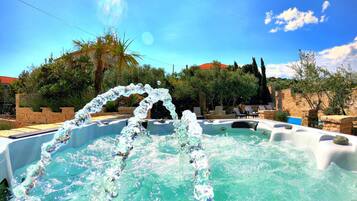 Apartment | Pool | Outdoor pool, a heated pool