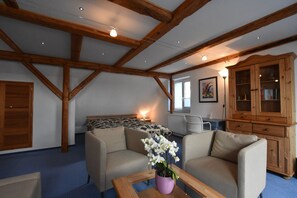Apartment | Living room