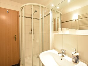 Apartment | Badezimmer