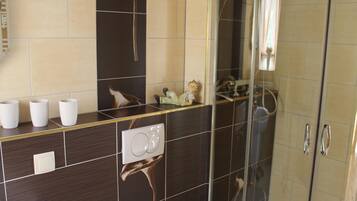Apartment | Bathroom