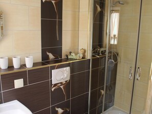 Apartment | Bathroom