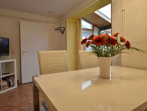 Living room - Fabulous Apartment in Kühlungsborn With Garden (Kuehlungsborn)