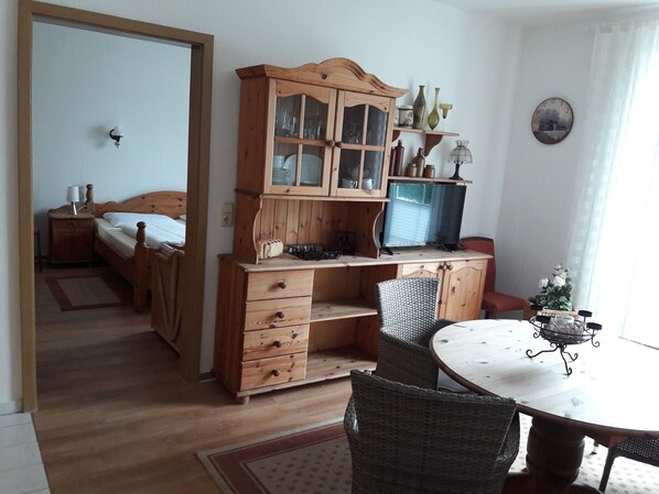 1 chambre, ameublement personnalisé, draps fournis