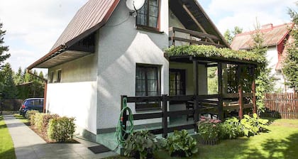 Holiday House by the Lake, 3 Bedrooms, Living Room, Terrace, Barbecue, Canoe