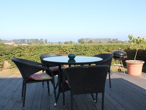 Apartment | Balcony - Modern Apartment in Kühlungsborn With Garden (Kuehlungsborn)