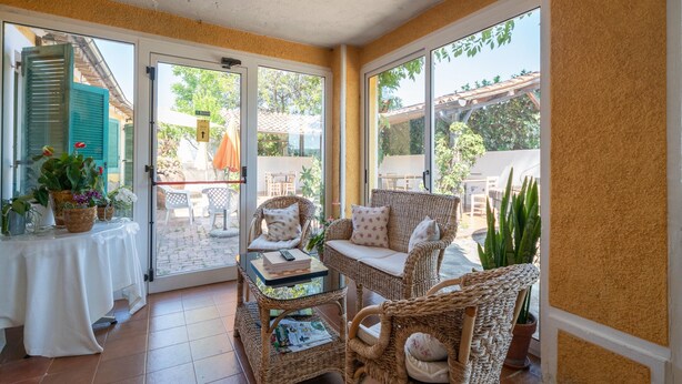 House | Dining - Holiday Home in Guardavalle by River (Stilo)