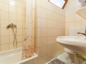 Apartment | Badezimmer