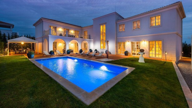 Unclassified image, 1 of 33, button - Affluent Villa in Vabriga With Artistic Interiors & Pool (Tar-Vabriga)