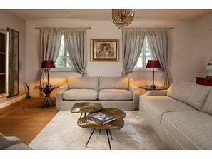 Villa | Living room
