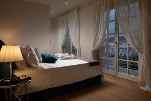 4 bedrooms, individually furnished, iron/ironing board, bed sheets