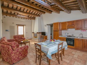 Private kitchen - Apartment in Sant'angelo Near Medieval Town (Sant'Angelo in Vado)