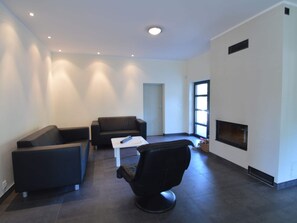 Living area - Modern Villa With Sauna, Right Next to the Lake (Borne Sulinowo)