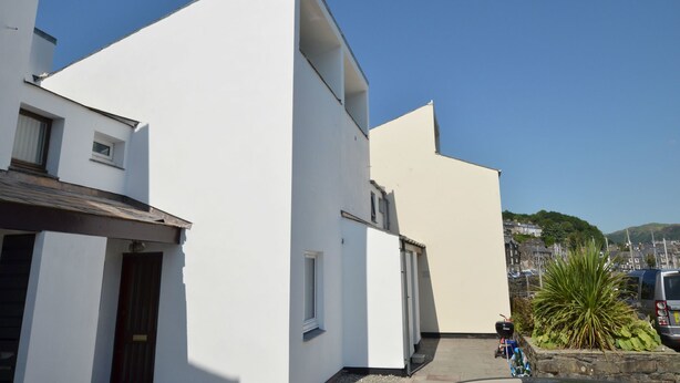 House | Exterior - Serene Holiday Home in Porthmadog near Beach (Porthmadog)
