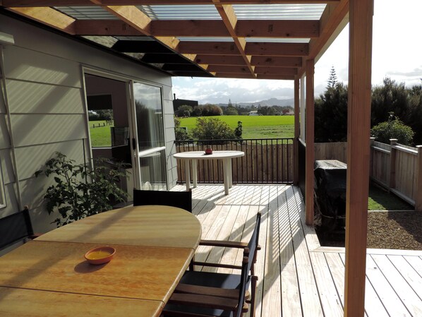 Terrace/patio - Heron's Nest (Whangamata)