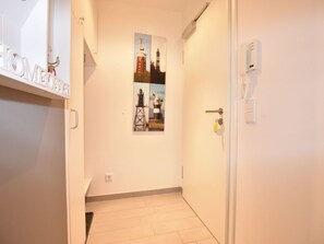 2 bedrooms, individually furnished, bed sheets - Luxurious Apartment in Rerik With Garden (Rerik)