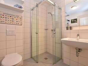 Apartment | Bathroom - Luxurious Apartment in Rerik With Garden (Rerik)