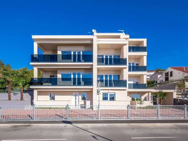 Peaceful Villa In Dramalj With Hot Tub - Crikvenica