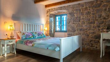 Villa | 2 bedrooms, individually furnished, bed sheets