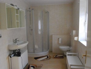 Apartment | Bathroom | Shower, hair dryer