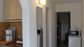 Apartment | Eigene Küche | Kühlschrank, Mikrowelle, Hochstuhl