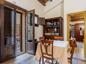 House | Tempat makan