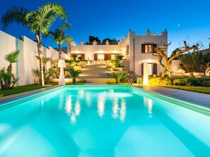 Villa | Pool | Innenpool, Außenpool