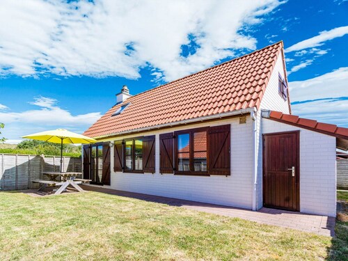 Cozy Holiday Home in De Haan near Sea Beach