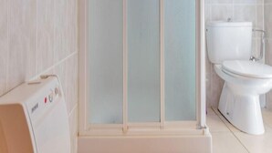 Unclassified image, 4 of 25, button - Cozy Holiday Home in De Haan near Sea Beach (De Haan)