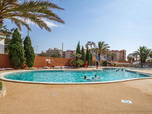 Captivating Mobile Home in Canet-en-roussillon With Pool