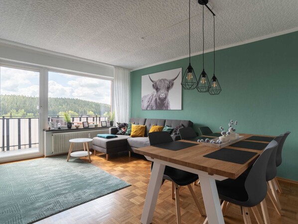 Apartment | Dining - Tranquil Apartment in Marktleuthen near River & Forest (Marktleuthen)