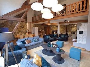 House | Living room | TV - Group Escape in Vielsalm (Vielsalm)
