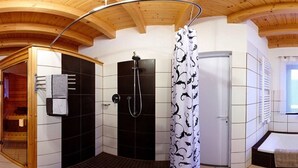 Bathtub - Alluring Holiday Home in Steffeln With Sauna (Steffeln)
