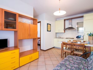House | Private kitchen - Belvilla by OYO Holiday Home in Rosolina (Rosolina)