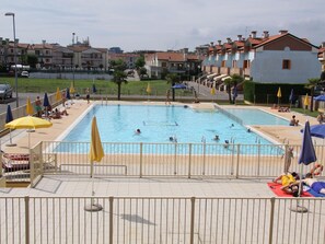 Exterior - Attractive Holiday Home in Rosolina near Lungomare Beach (Rosolina)