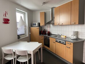 Apartment | Eigene Küche | Herdplatte, Hochstuhl
