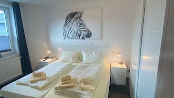 1 bedroom, individually furnished