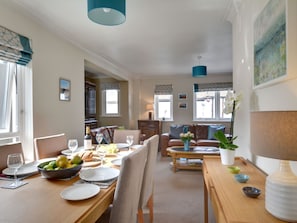 Dining - Spacious Apartment in the Port City of Sandwich With the Medieval Cinque Port (Sandwich)