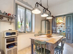 Apartment | Private kitchen | Highchair - Apartment in Stroncone Near Piediluco Lake (Stroncone)