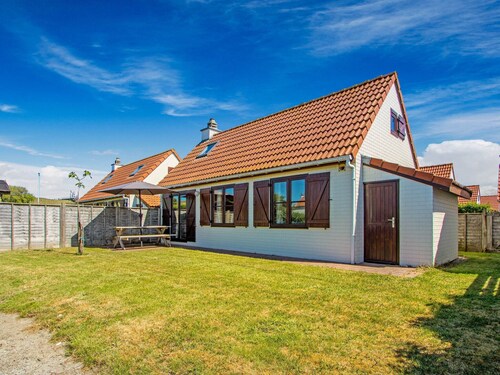 Alluring Holiday Home in De Haan near Sea Beach