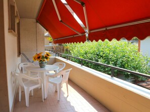 House | Balcony