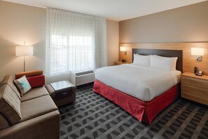 Premium bedding, pillow-top beds, desk, laptop workspace - TownePlace Suites by Marriott Columbus Hilliard (Hilliard)