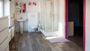 Unclassified image, 5 of 18, button - Alluring Apartment in Spa With Balcony (Spa)