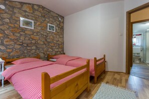2 bedrooms, individually furnished, bed sheets