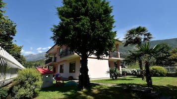 Villa | Exterior