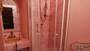 Unclassified image, 4 of 17, button - Splendid Farmhouse in Cortona With Swimming Pool (Cortona)