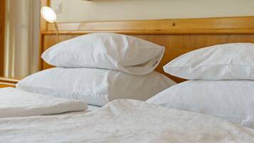 2 bedrooms, bed sheets