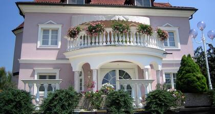 Tasteful Holiday Home in St. Kanzian am Klopeinersee With Sauna